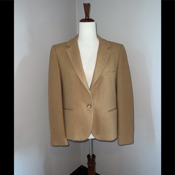 Vintage Jackets & Blazers - Gorgeous Vintage Camel Hair Blazer❣️